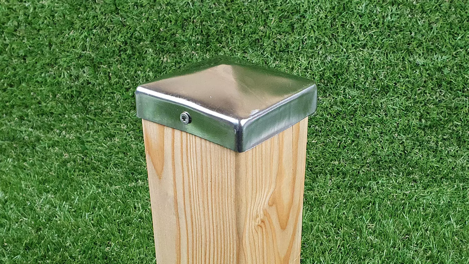 Pfostenkappe für 90 x 90mm, Pyramide, Edelstahl silber