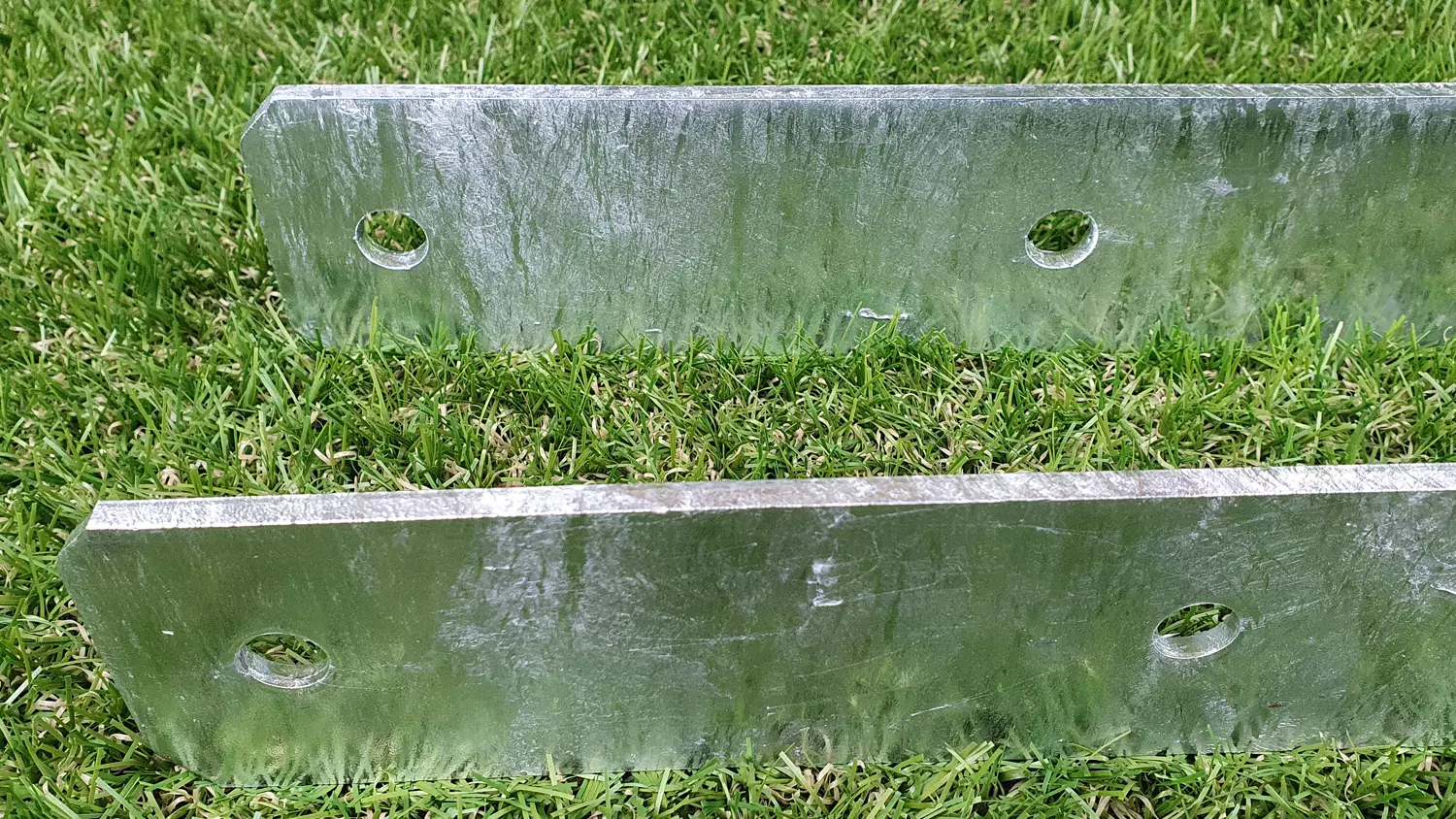 Verzinkte H-Anker silberfarben, für Pfosten 90x90mm